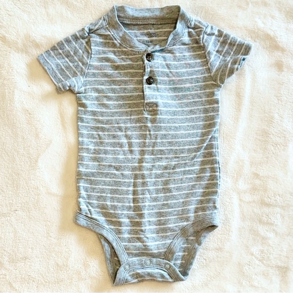 Carter's Gray and White Striped and Patterned Bodysuits - Size: 12 Months - Picture 2 of 10